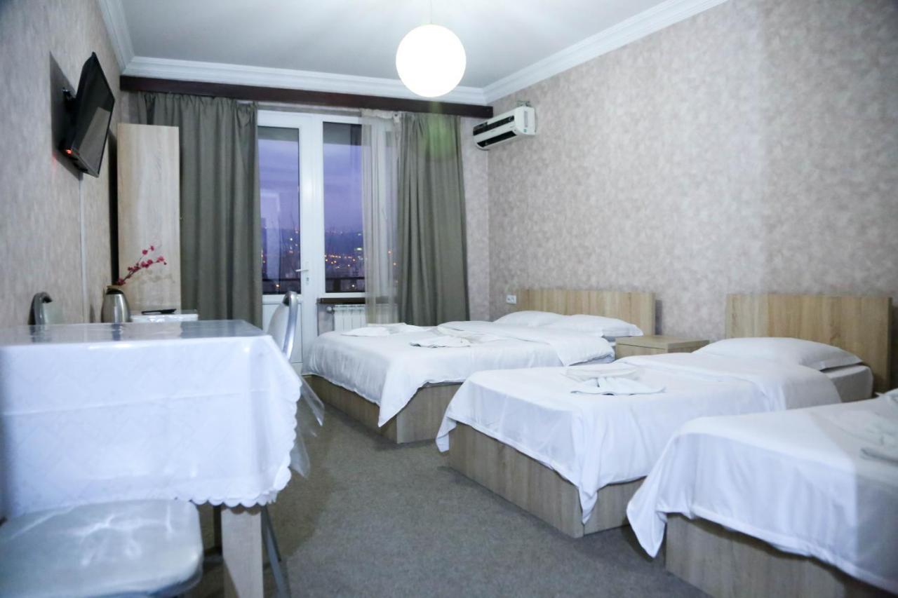 ティビリシ 7 Star Bed & Breakfast エクステリア 写真