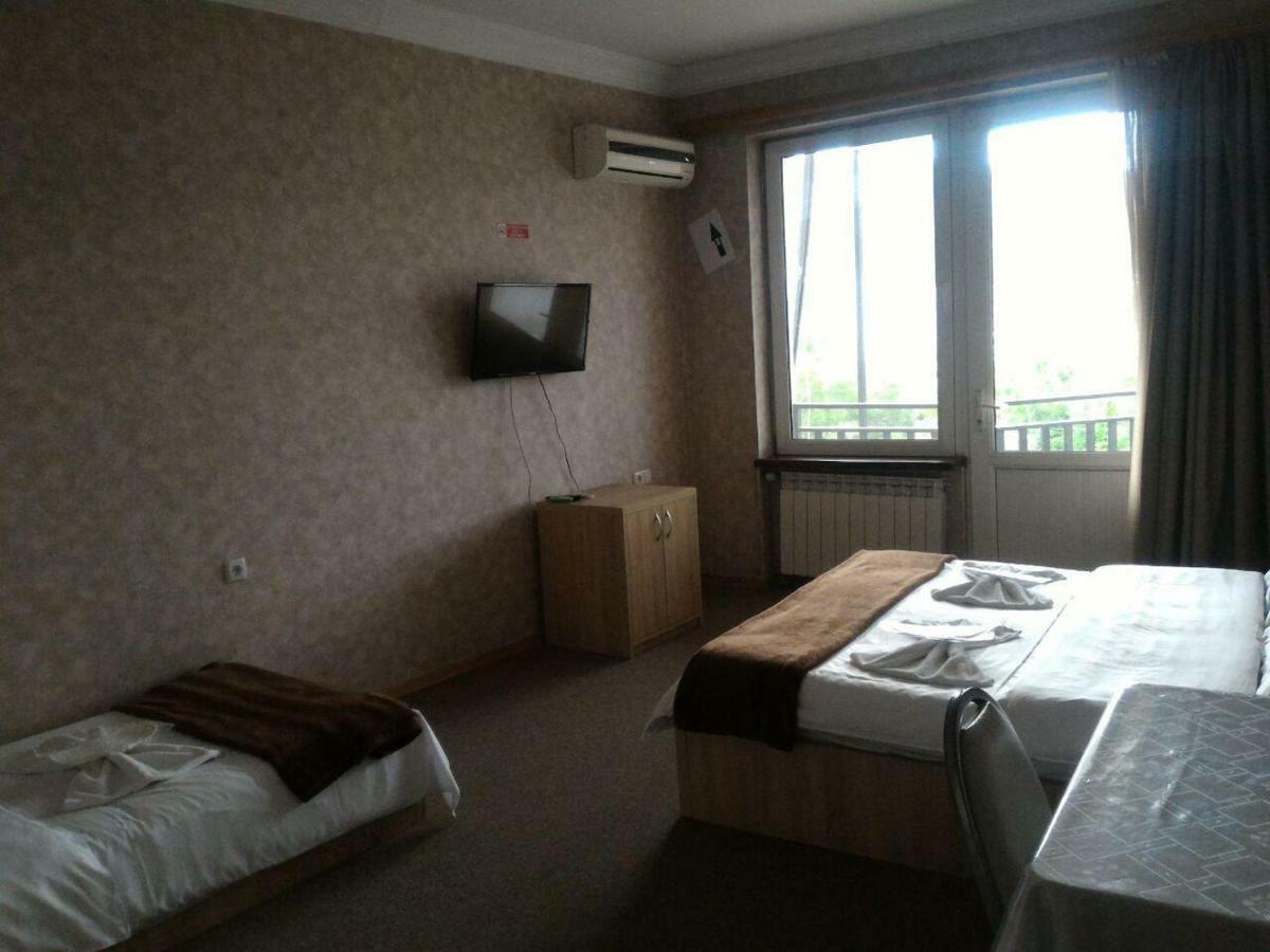 ティビリシ 7 Star Bed & Breakfast エクステリア 写真